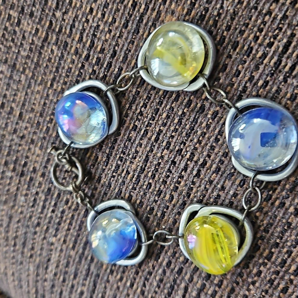 Vintage Silver Tone Bracelet With Yellow And Blue Glass Beads